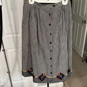 Napa Valley Embroidered Hem Skirt